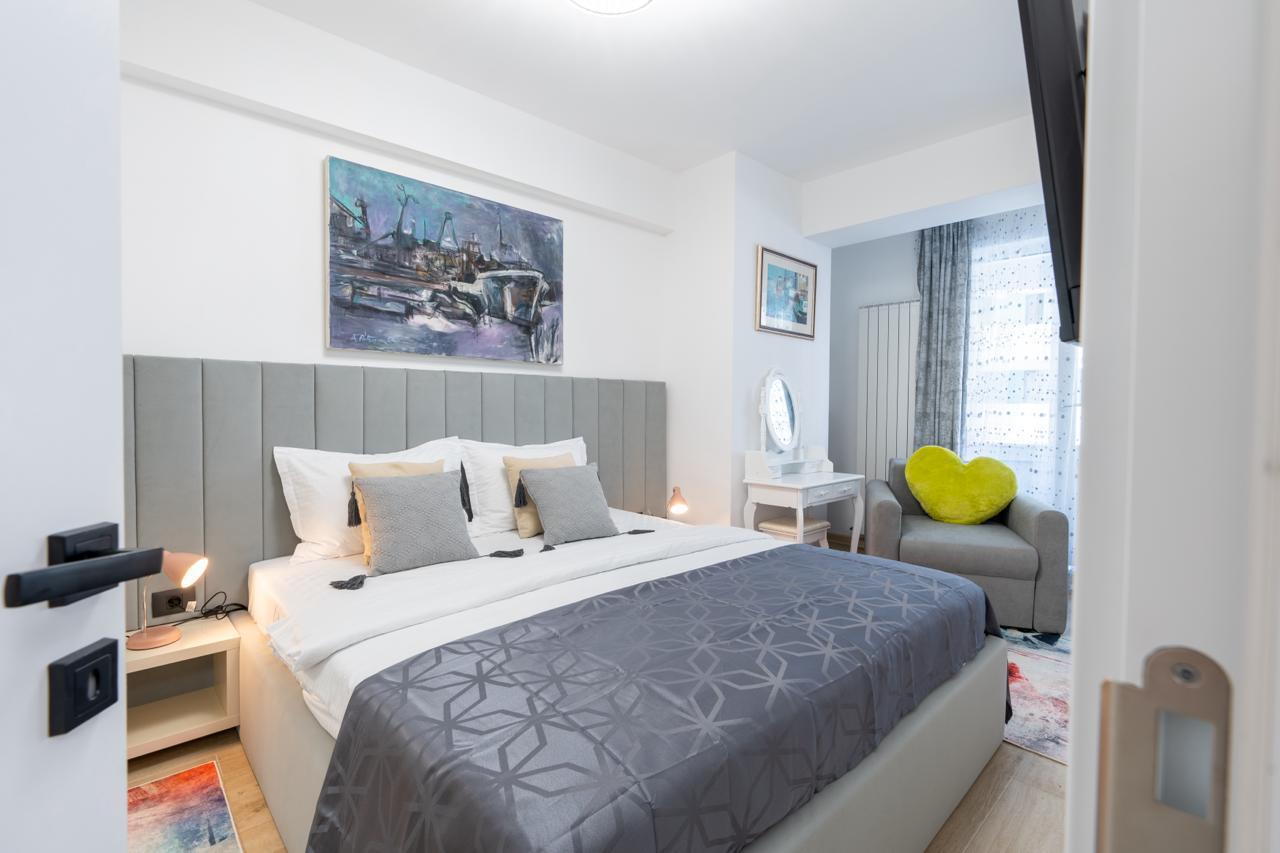 Apartamentul nostru modern, primitor și curat
