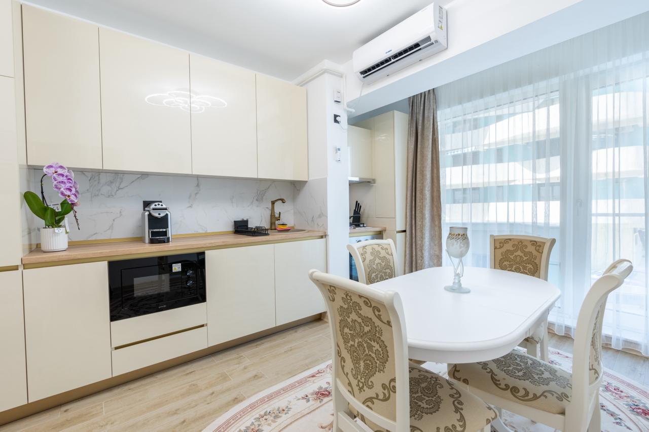 Apartamentul nostru modern, primitor și curat
